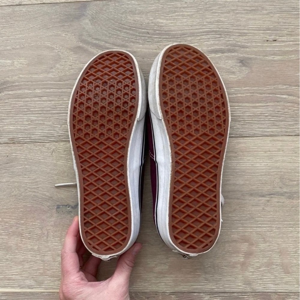 Vans - Picture 2 of 3